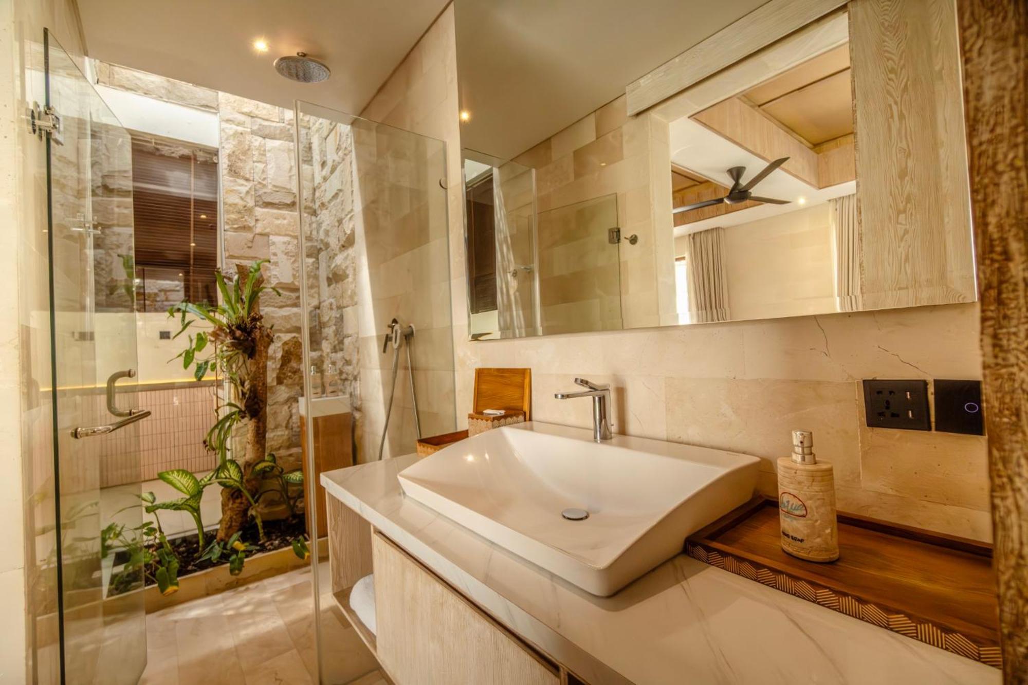 La Vie Villa Seminyak By Ini Vie Hospitality Legian Eksteriør billede